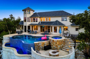 Poolside Retreat - Fire Pit Hot Tub & Sleeps 14